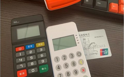 拉卡拉扫码收款设备适合美容门店吗？功能与使用要点（0265）